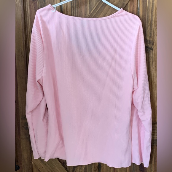 SHEIN Top with heart cutout - Picture 4 of 4